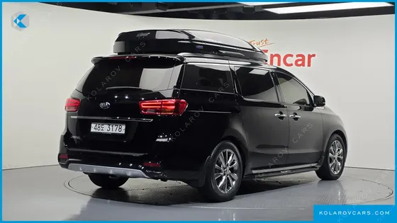 KIA CARNIVAL GASOLINE 9-SEATER NOBLESSE SPECIAL