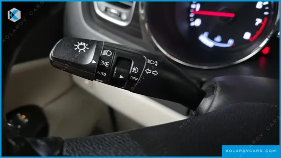 KIA CARNIVAL GASOLINE 9-SEATER NOBLESSE SPECIAL