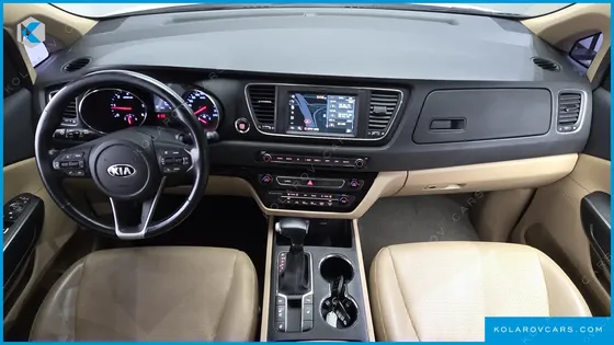 KIA CARNIVAL 9-SEATER LUXURY