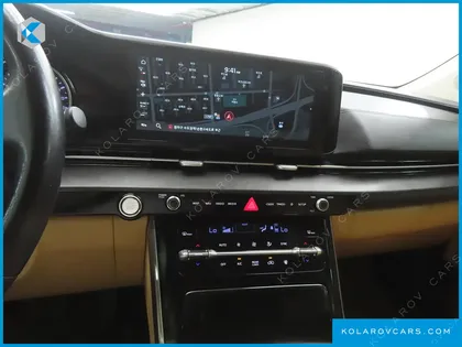 KIA CARNIVAL GASOLINE 9-SEATER NOBLESSE