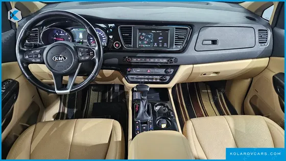 KIA CARNIVAL 7-SEATER HI-LIMOUSINE