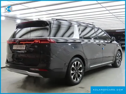 KIA CARNIVAL GASOLINE 9-SEATER SIGNATURE