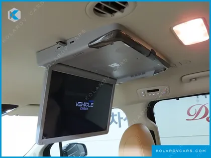 KIA CARNIVAL GASOLINE 9-SEATER SIGNATURE
