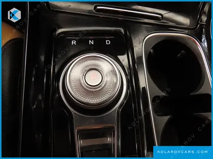 KIA CARNIVAL GASOLINE 9-SEATER SIGNATURE