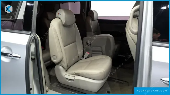 KIA CARNIVAL 11-SEATER PRESTIGE