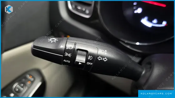 KIA CARNIVAL 11-SEATER PRESTIGE