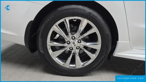 KIA CARNIVAL 9-SEATER NOBLESSE SPECIAL