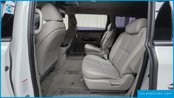 KIA CARNIVAL 9-SEATER NOBLESSE SPECIAL