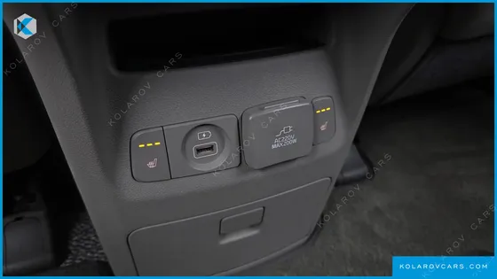 KIA CARNIVAL 9-SEATER NOBLESSE SPECIAL