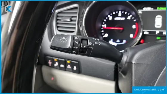 KIA CARNIVAL 9-SEATER NOBLESSE SPECIAL