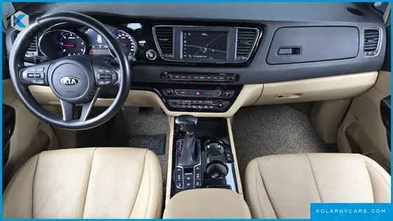 KIA CARNIVAL 9-SEATER HI-LIMOUSINE