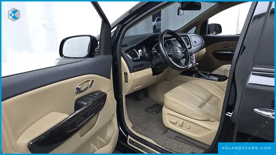 KIA CARNIVAL 9-SEATER HI-LIMOUSINE