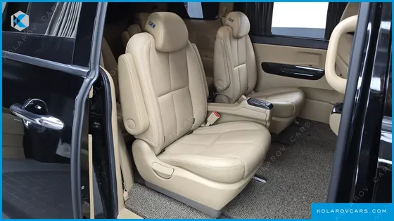 KIA CARNIVAL 9-SEATER HI-LIMOUSINE