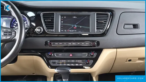 KIA CARNIVAL 9-SEATER HI-LIMOUSINE