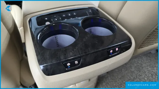KIA CARNIVAL 9-SEATER HI-LIMOUSINE