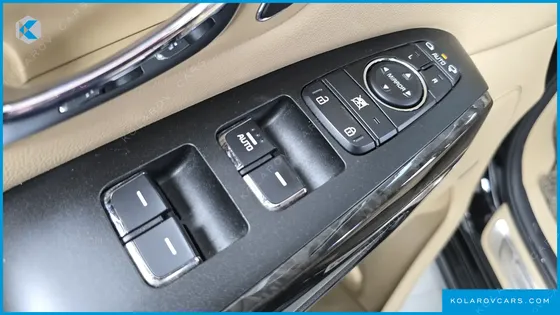 KIA CARNIVAL 9-SEATER HI-LIMOUSINE