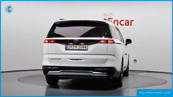 KIA CARNIVAL DIESEL 9-SEATER NOBLESSE