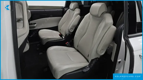 KIA CARNIVAL DIESEL 9-SEATER NOBLESSE
