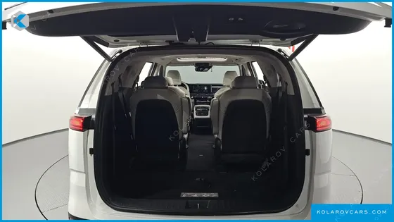 KIA CARNIVAL DIESEL 9-SEATER NOBLESSE