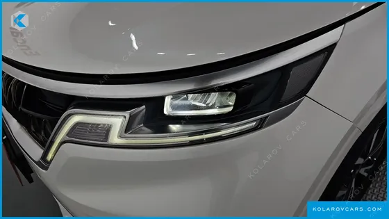 KIA CARNIVAL DIESEL 9-SEATER NOBLESSE