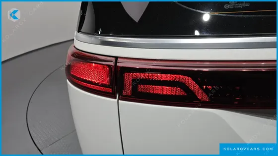 KIA CARNIVAL DIESEL 9-SEATER NOBLESSE
