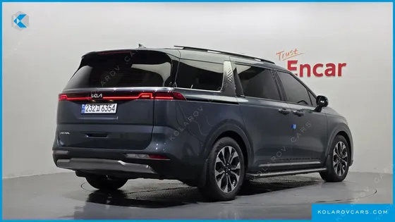 KIA CARNIVAL GASOLINE 7-SEATER SIGNATURE