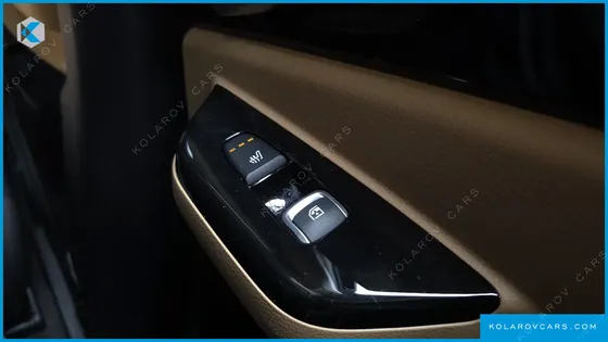 KIA CARNIVAL DIESEL 9-SEATER NOBLESSE