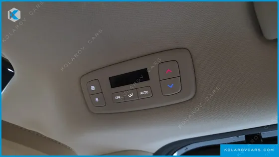 KIA CARNIVAL DIESEL 9-SEATER NOBLESSE