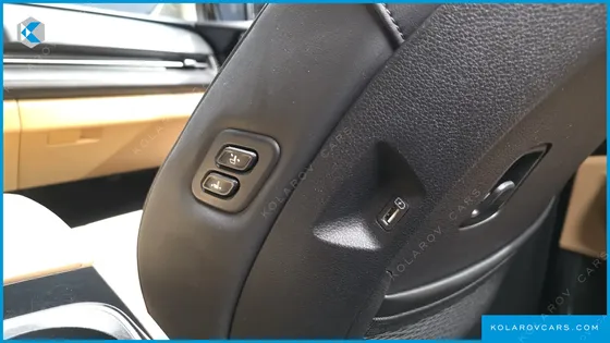 KIA CARNIVAL DIESEL 9-SEATER NOBLESSE