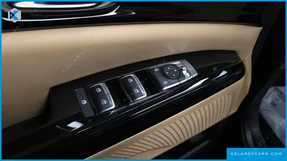 KIA CARNIVAL DIESEL 9-SEATER NOBLESSE
