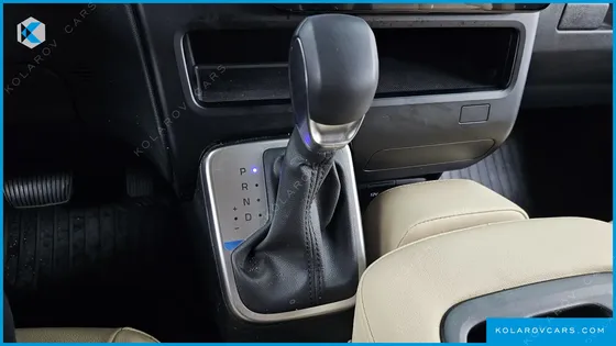 HYUNDAI STARIA HEV 1.6 CARGO 3-SEATER