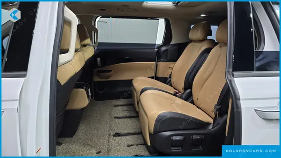 KIA CARNIVAL DIESEL 7-SEATER NOBLESSE