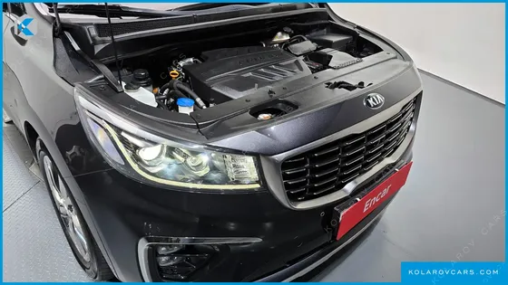 KIA CARNIVAL 9-SEATER NOBLESSE SPECIAL