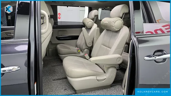 KIA CARNIVAL 9-SEATER NOBLESSE SPECIAL