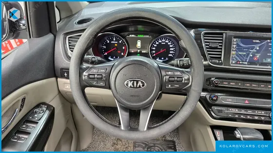 KIA CARNIVAL 9-SEATER NOBLESSE SPECIAL