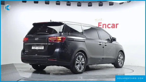 KIA CARNIVAL 11-SEATER PRESTIGE