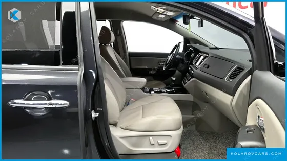 KIA CARNIVAL 11-SEATER PRESTIGE