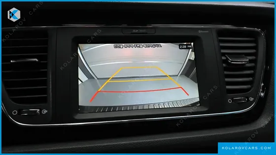 KIA CARNIVAL 11-SEATER PRESTIGE