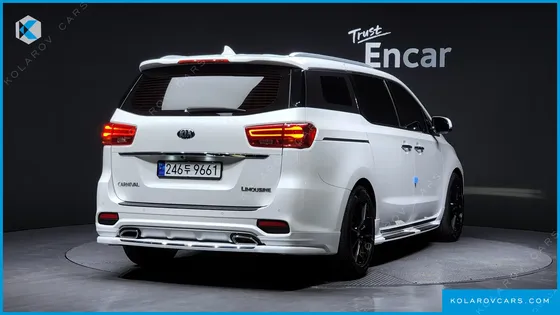 KIA CARNIVAL GASOLINE 7-SEATER LIMOUSINE