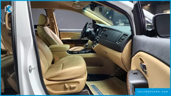 KIA CARNIVAL GASOLINE 7-SEATER LIMOUSINE