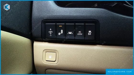 KIA CARNIVAL GASOLINE 7-SEATER LIMOUSINE