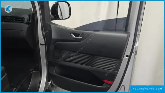 HYUNDAI STARIA L3.5 CARGO 3-SEATER