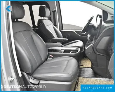 HYUNDAI STARIA L3.5 CARGO 5-SEATER