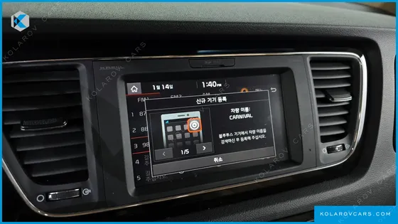 KIA CARNIVAL 7-SEATER HI-LIMOUSINE