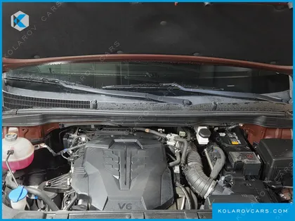 KIA CARNIVAL GASOLINE 9-SEATER PRESTIGE