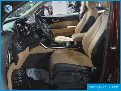 KIA CARNIVAL GASOLINE 9-SEATER PRESTIGE