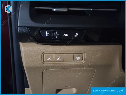 KIA CARNIVAL GASOLINE 9-SEATER PRESTIGE