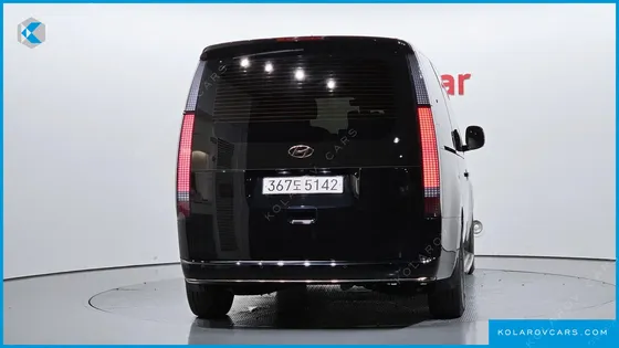 HYUNDAI STARIA L3.5 LOUNGE 9-SEATER