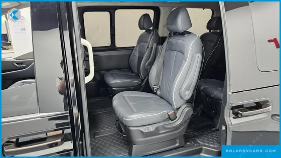 HYUNDAI STARIA L3.5 LOUNGE 9-SEATER