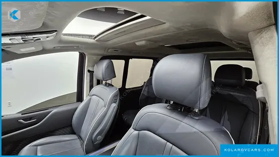HYUNDAI STARIA L3.5 LOUNGE 9-SEATER